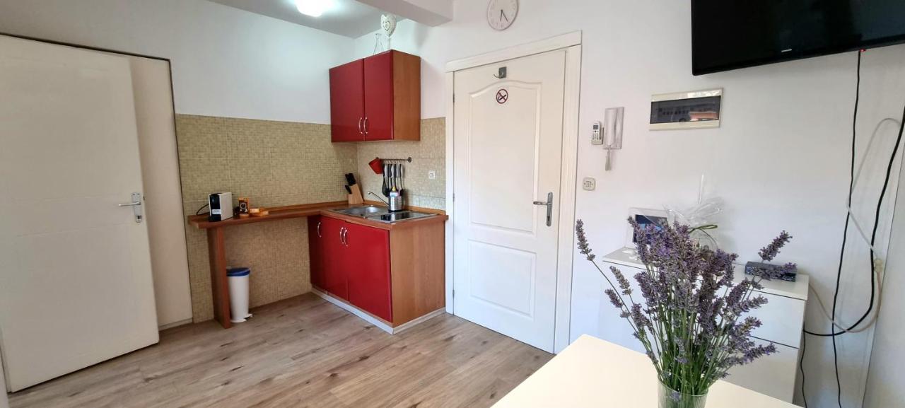 Tiny Studio Big Living โรวีน ภายนอก รูปภาพ