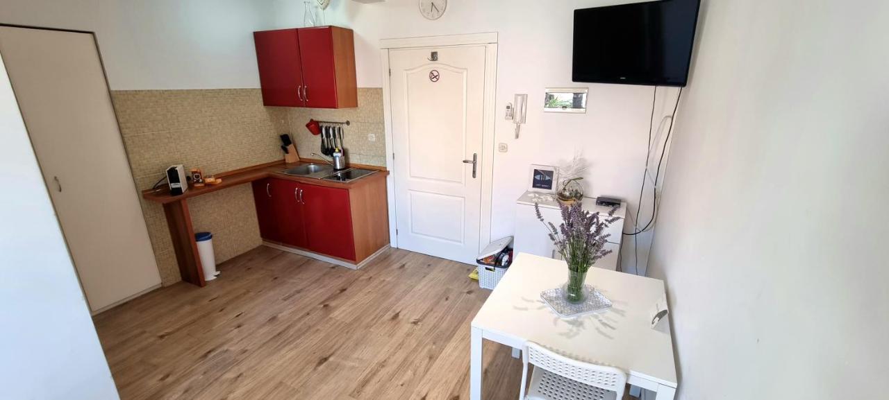Tiny Studio Big Living โรวีน ภายนอก รูปภาพ