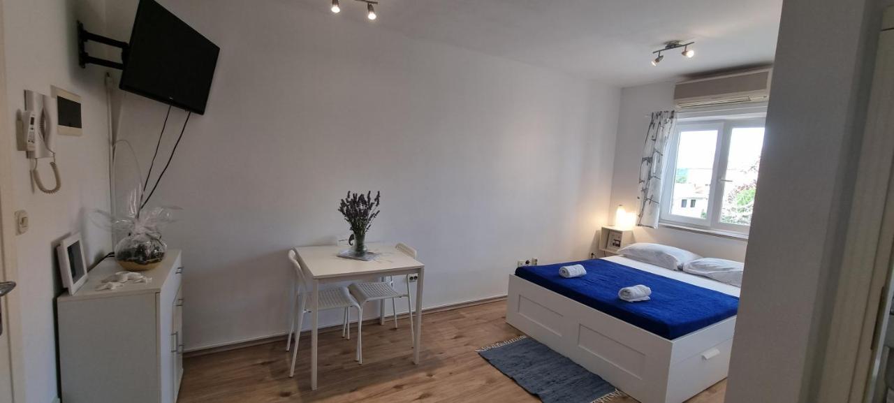 Tiny Studio Big Living โรวีน ภายนอก รูปภาพ